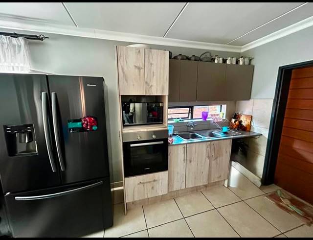 3 BEDROOM TOWNHOUSE FOR SALE IN MONTANA